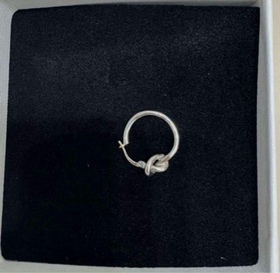 CELINE　ノットスモールフープピアス片耳用