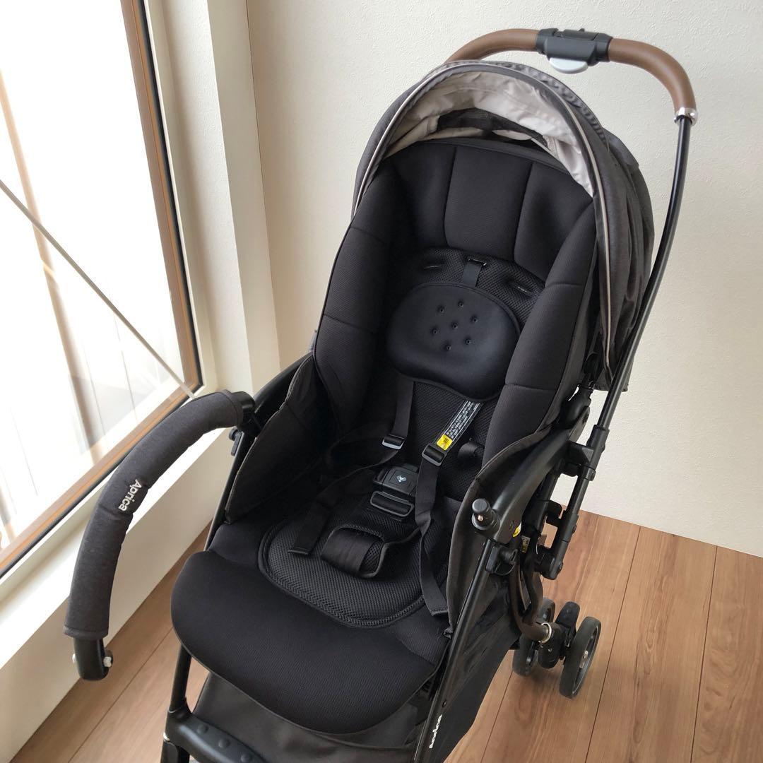 美品　アップリカ　ラクーナクッションAE ベビーカー　軽量　説明書付き　グレー