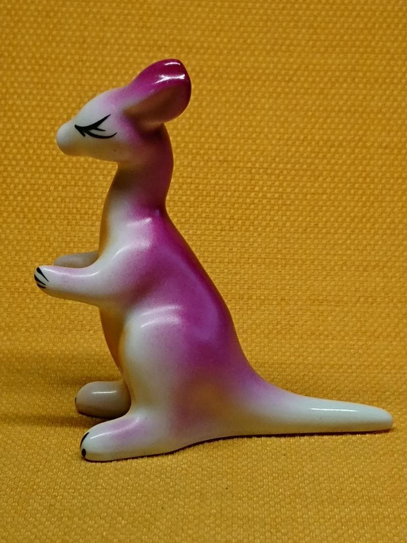 カンガルー　陶器　オブジェ　置物　インテリア　工芸品　美術品　A2762