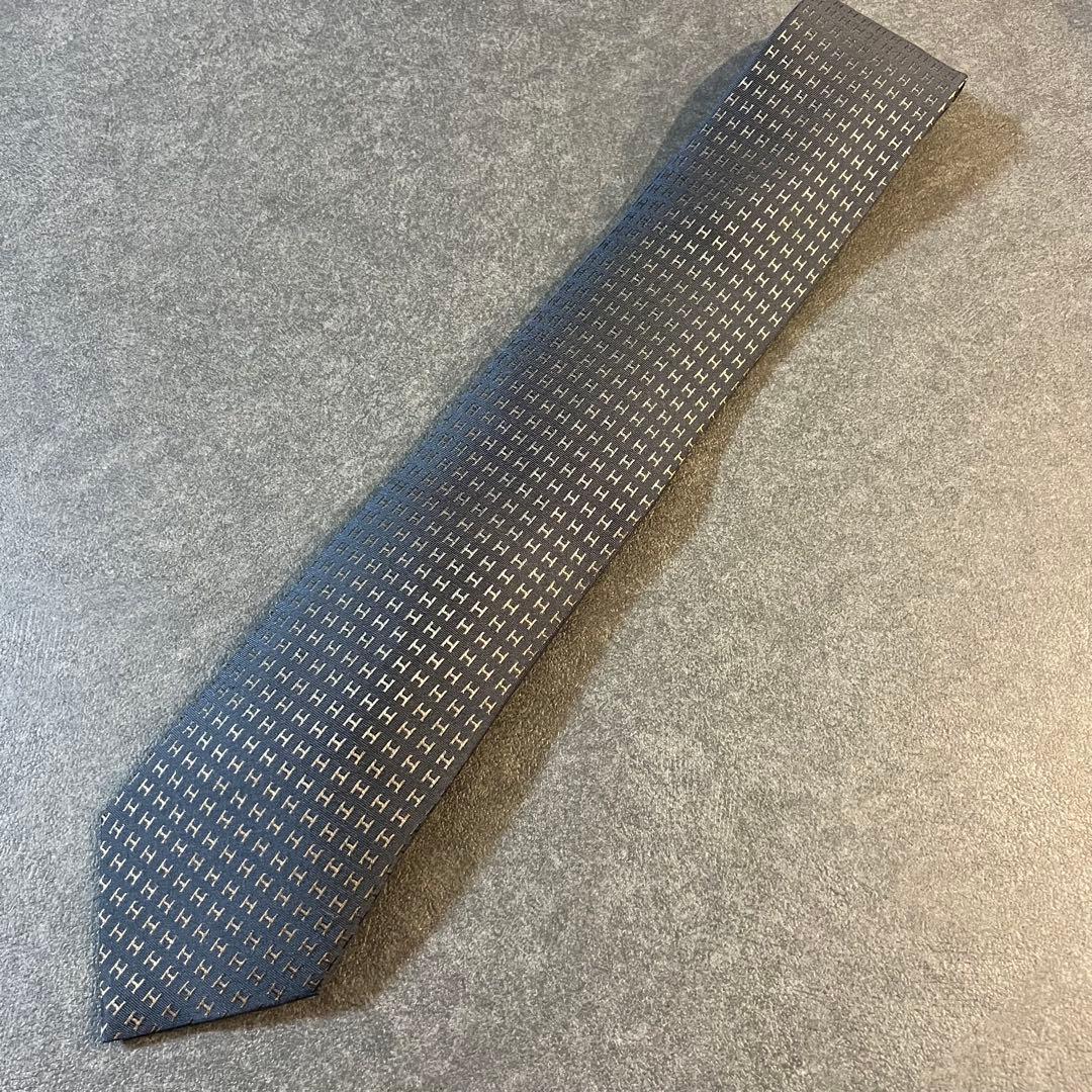【美品】HERMES　エルメス　ネクタイ　ファソネ　H柄　ネイビー