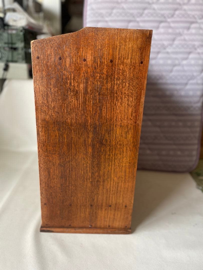 小型収納箪笥 観音扉 箪笥 小物収納 飾り棚 ガラス窓 ガラスつまみ 中古品