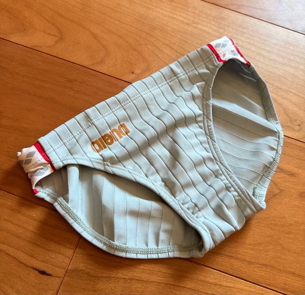 【美品】ARENA ダブルマット ARN2027 ゴールドロゴ Sサイズ 競パン