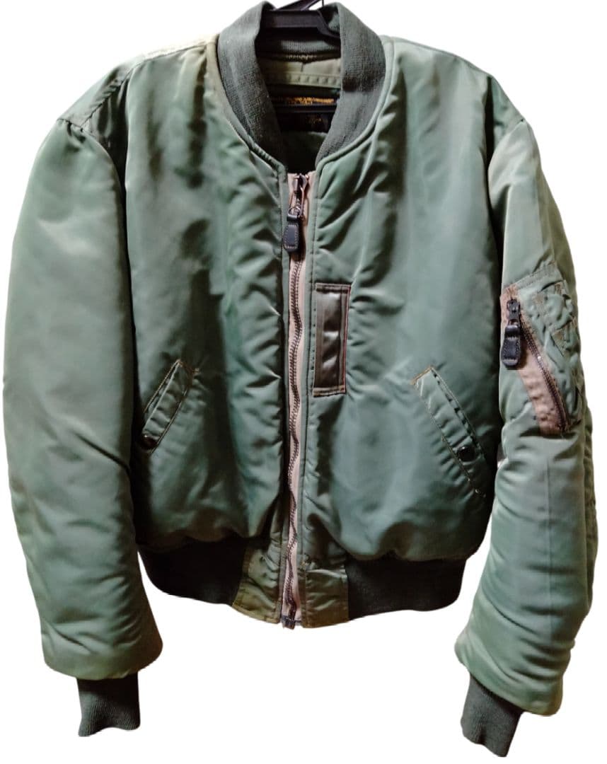 【ほぼ未着用】バズリクソンズ MA-1