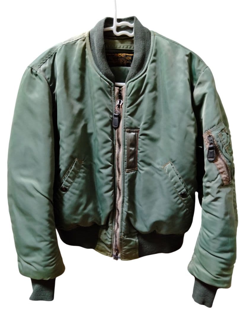 【ほぼ未着用】バズリクソンズ MA-1