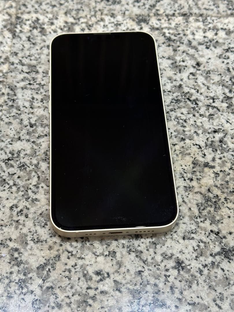 Apple iPhone 13 スターライト 本体　128GB