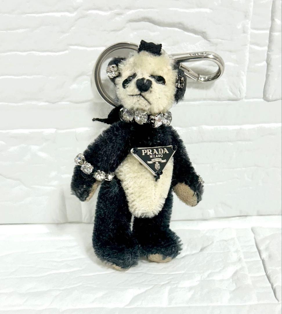 PRADA パンダ型チャーム