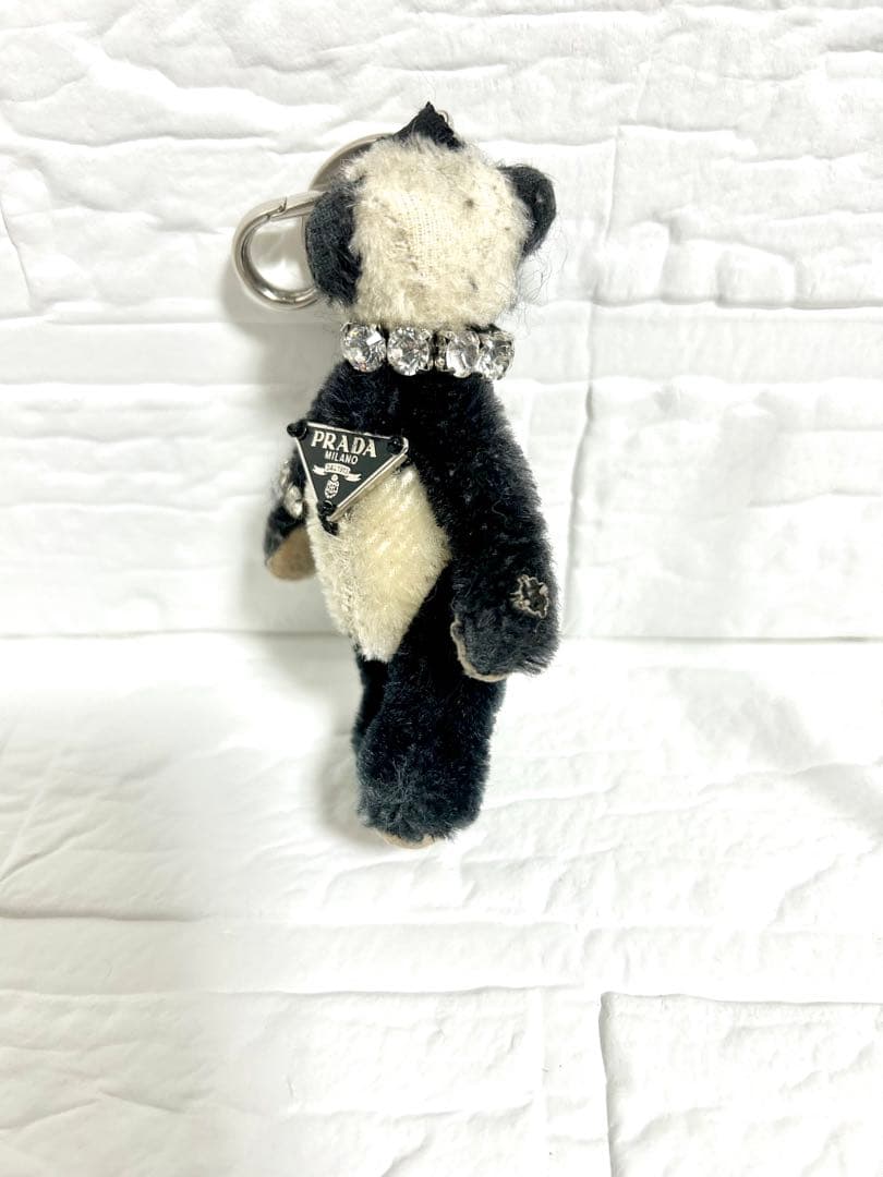 PRADA パンダ型チャーム