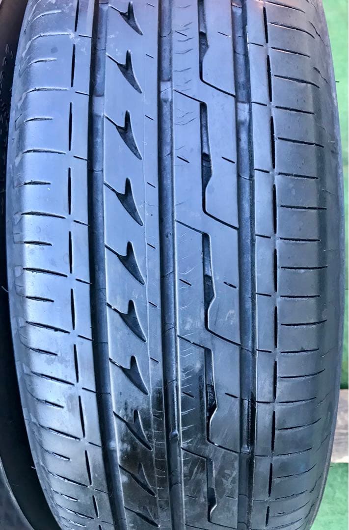 185/70 R14 BRIDGESTONE REGNOラジアルタイヤ