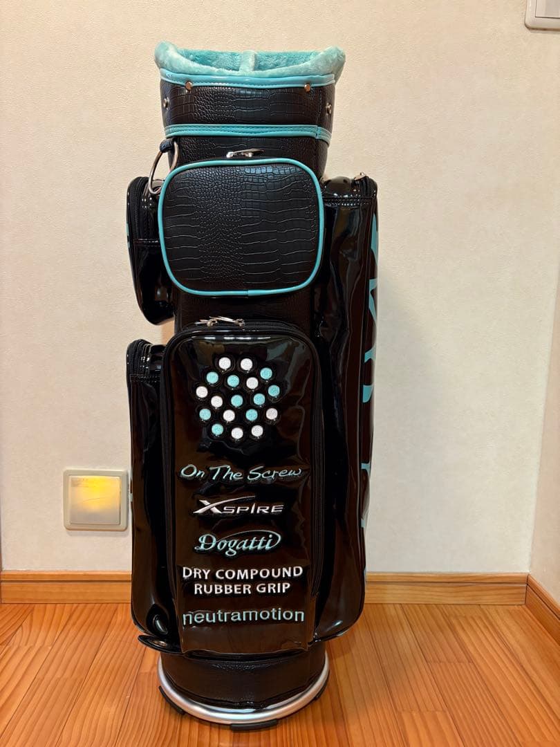 レア 220本限定 muziik・ムジーク キャディバッグ➕ヘッドカバー付き