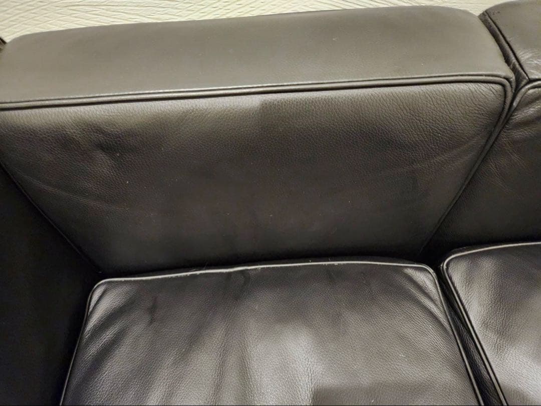 IDC大塚家具　 Le Corbusierル・コルビュジエ　LC2本革3Pソファ