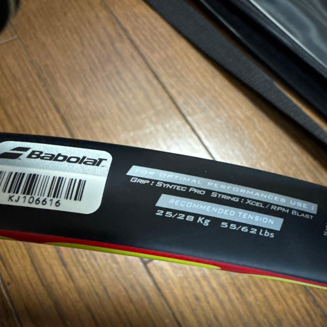 硬式テニスラケット　ローランギャロス　バボラ aero