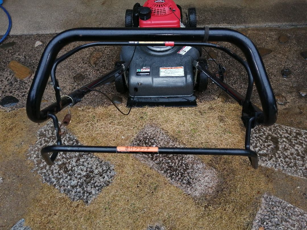 ホンダ芝刈機　HRS536