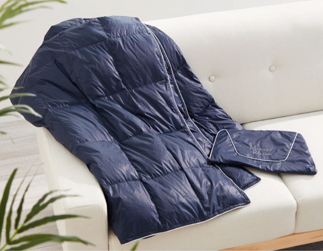 モスコビーリッチダウン 軽い薄いコンパクト防災マルチユースなモバイルダウンキルト
