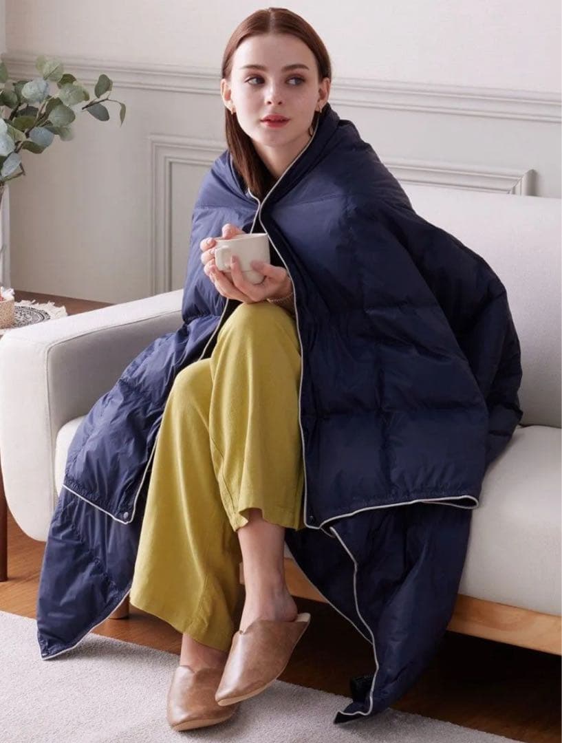 モスコビーリッチダウン 軽い薄いコンパクト防災マルチユースなモバイルダウンキルト