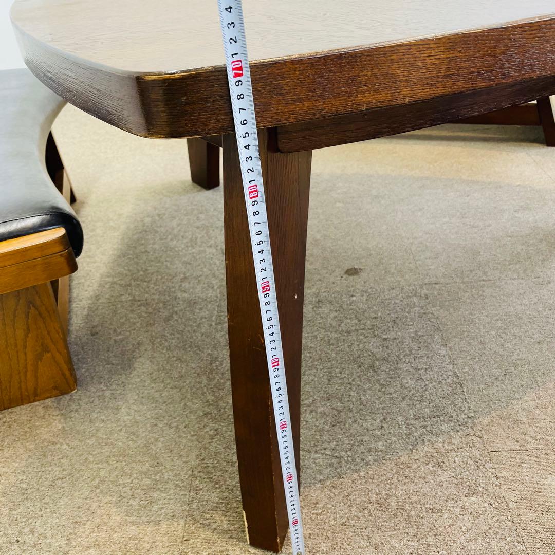 アンティーク調 三角形大型テーブル 幅約152cm