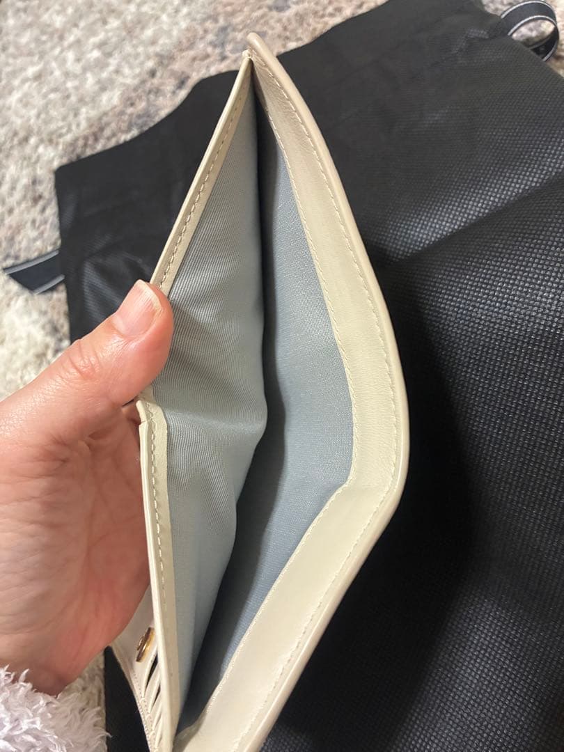 CAFUNE ベージュ 二つ折り財布