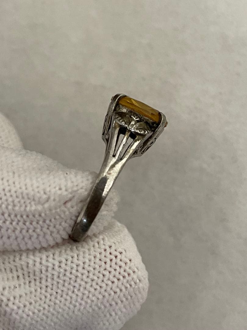 ふ*ろ様 18kリング石付き　カラット記載無し