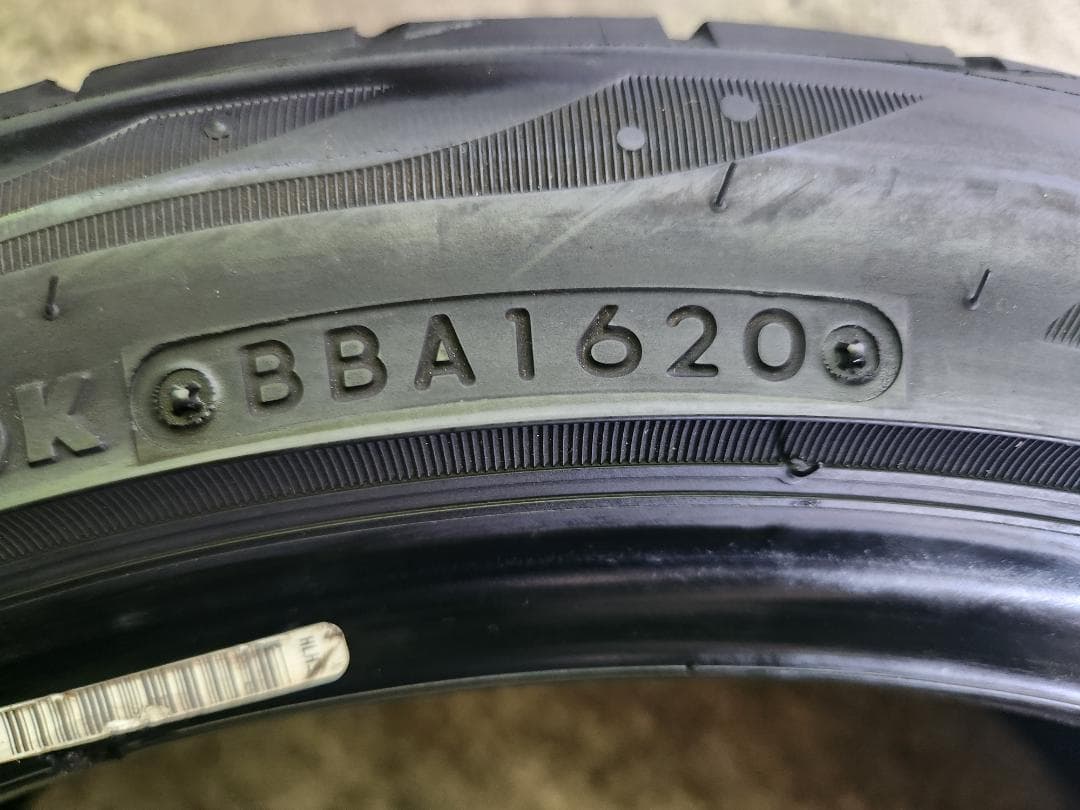 送料込☆2020年製 ブリヂストン タイヤ 215/45R17日本製☆2本