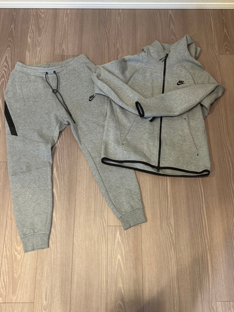 希少　ナイキ　テックフリース上下セット　L グレー