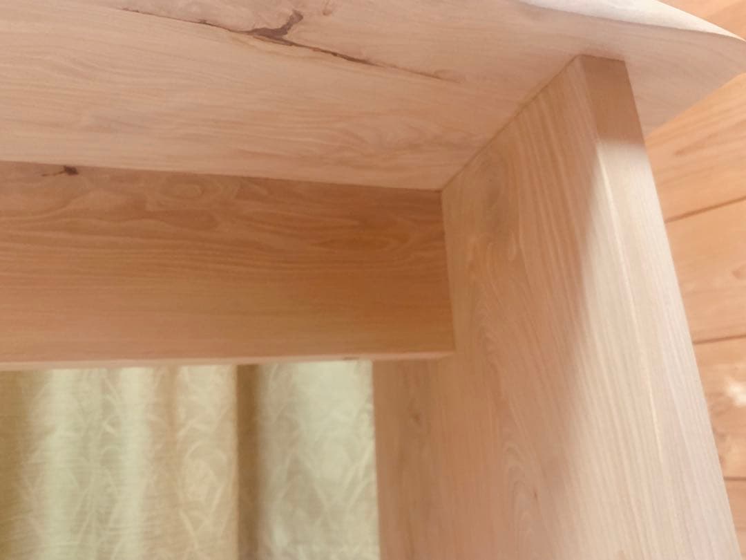 ✨無垢材・白木の美しさ【MUKU】限定製作②イヌマキサイドテーブル、TVボード✨