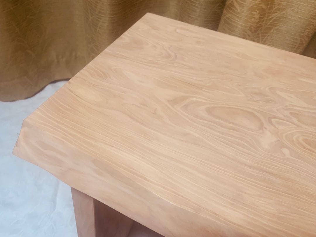 ✨無垢材・白木の美しさ【MUKU】限定製作②イヌマキサイドテーブル、TVボード✨