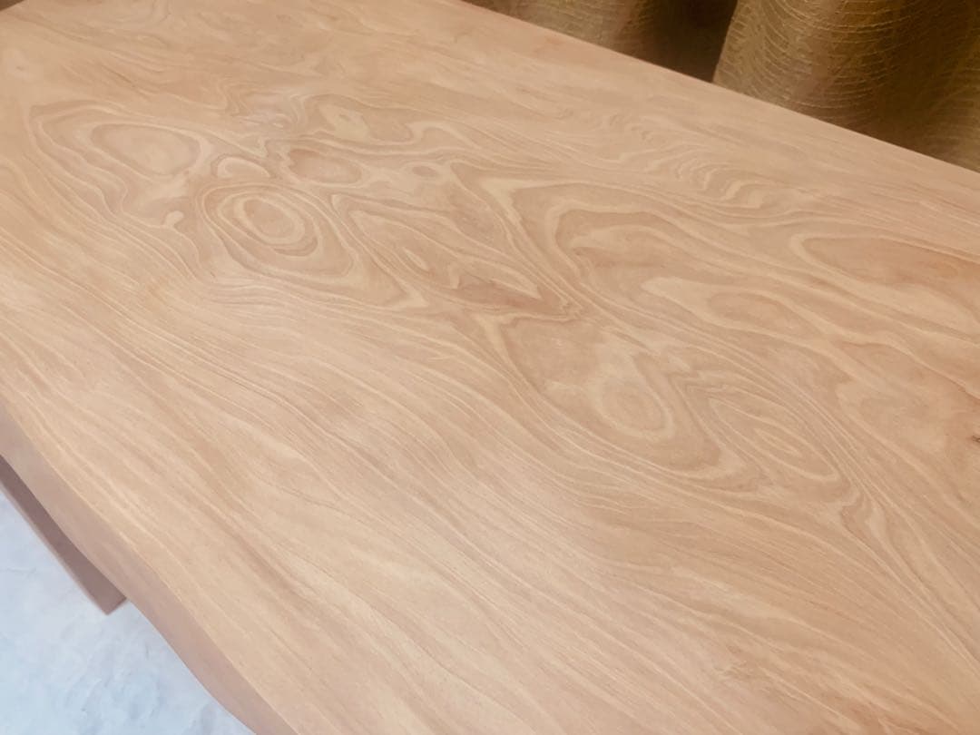 ✨無垢材・白木の美しさ【MUKU】限定製作②イヌマキサイドテーブル、TVボード✨