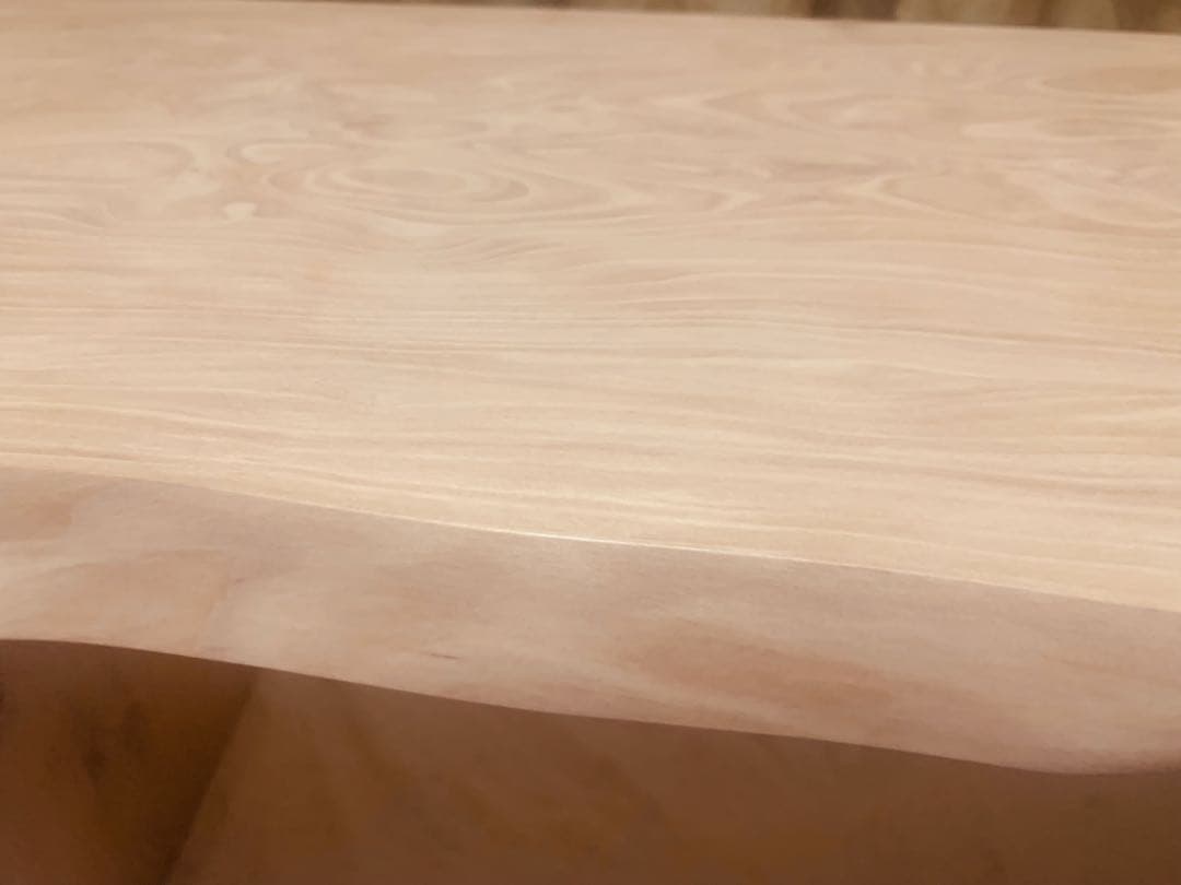 ✨無垢材・白木の美しさ【MUKU】限定製作②イヌマキサイドテーブル、TVボード✨