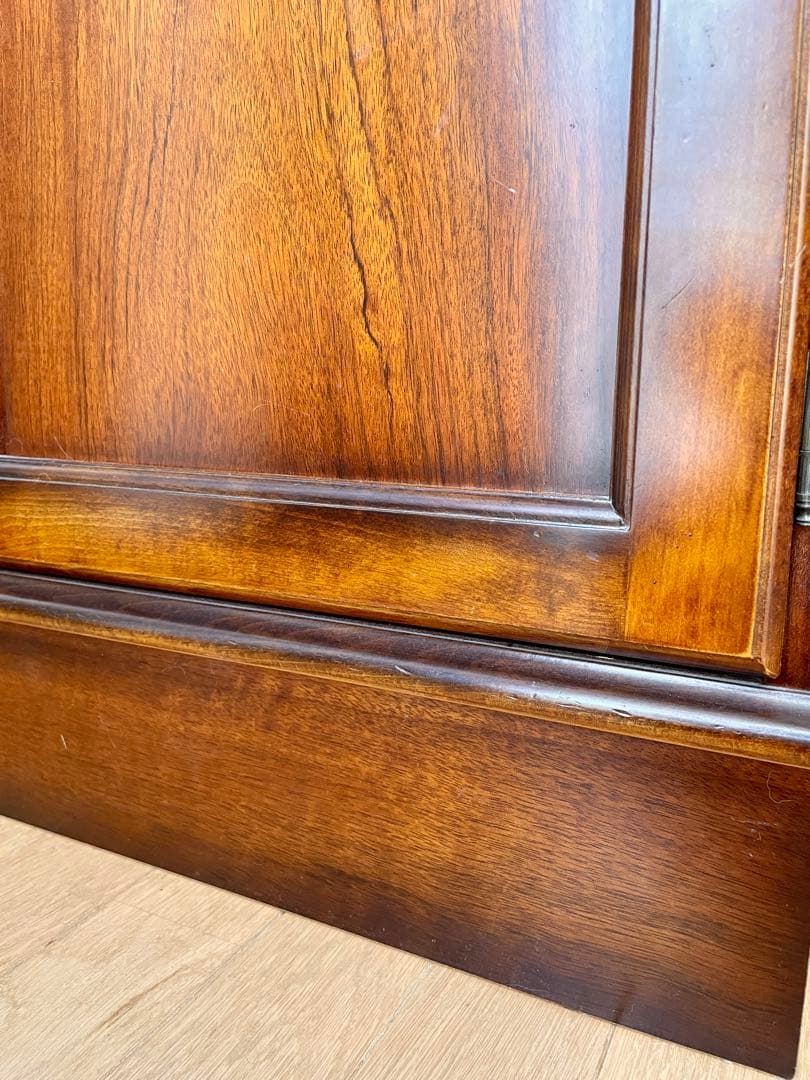 ハイキャビネット（カリモク-コロニアル）