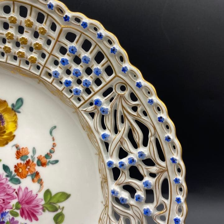 アウガルテン ウィーン釜　透かしプレート　オープンワーク　フラワー　飾り皿