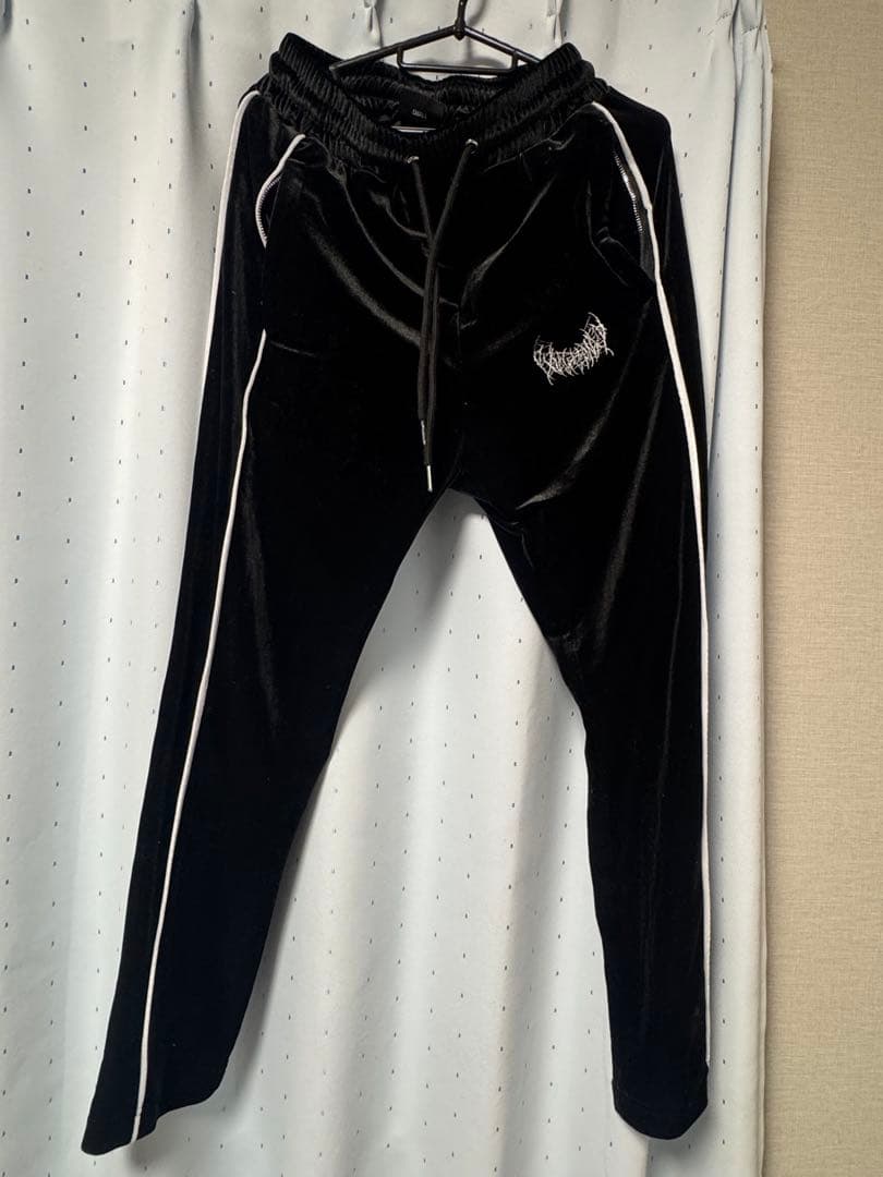 YXNGBRATZ ベロアパンツ