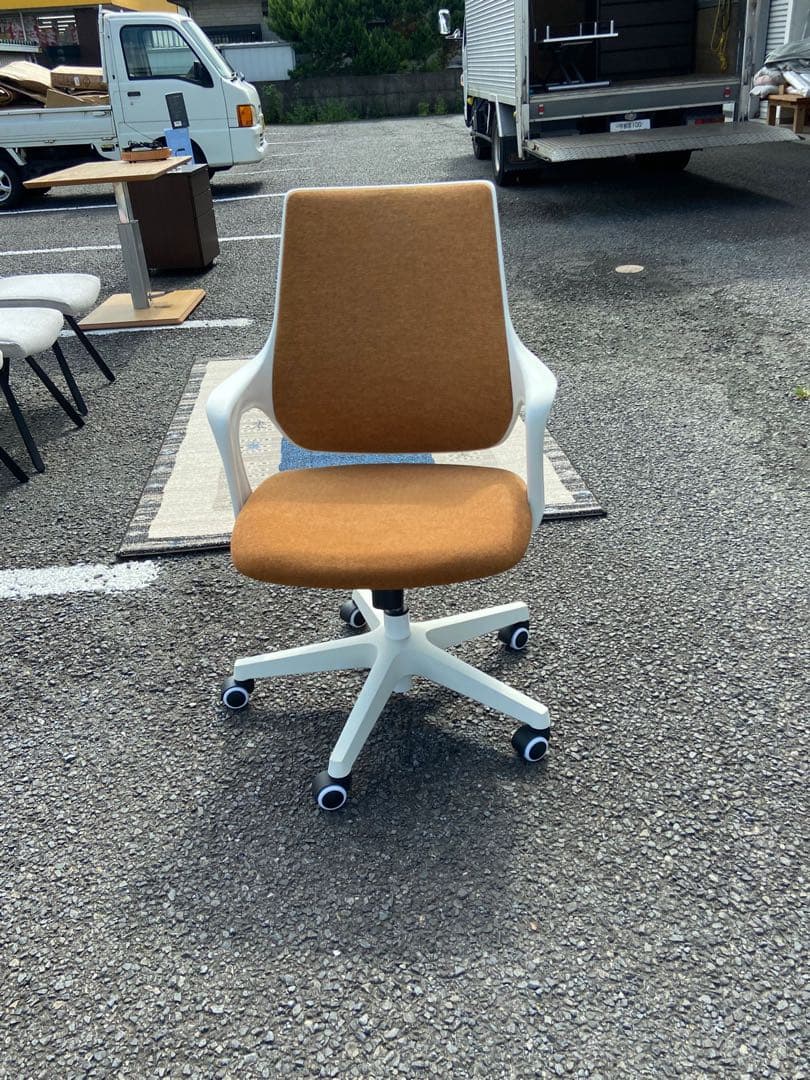 関家具 ロッティチェア オレンジ