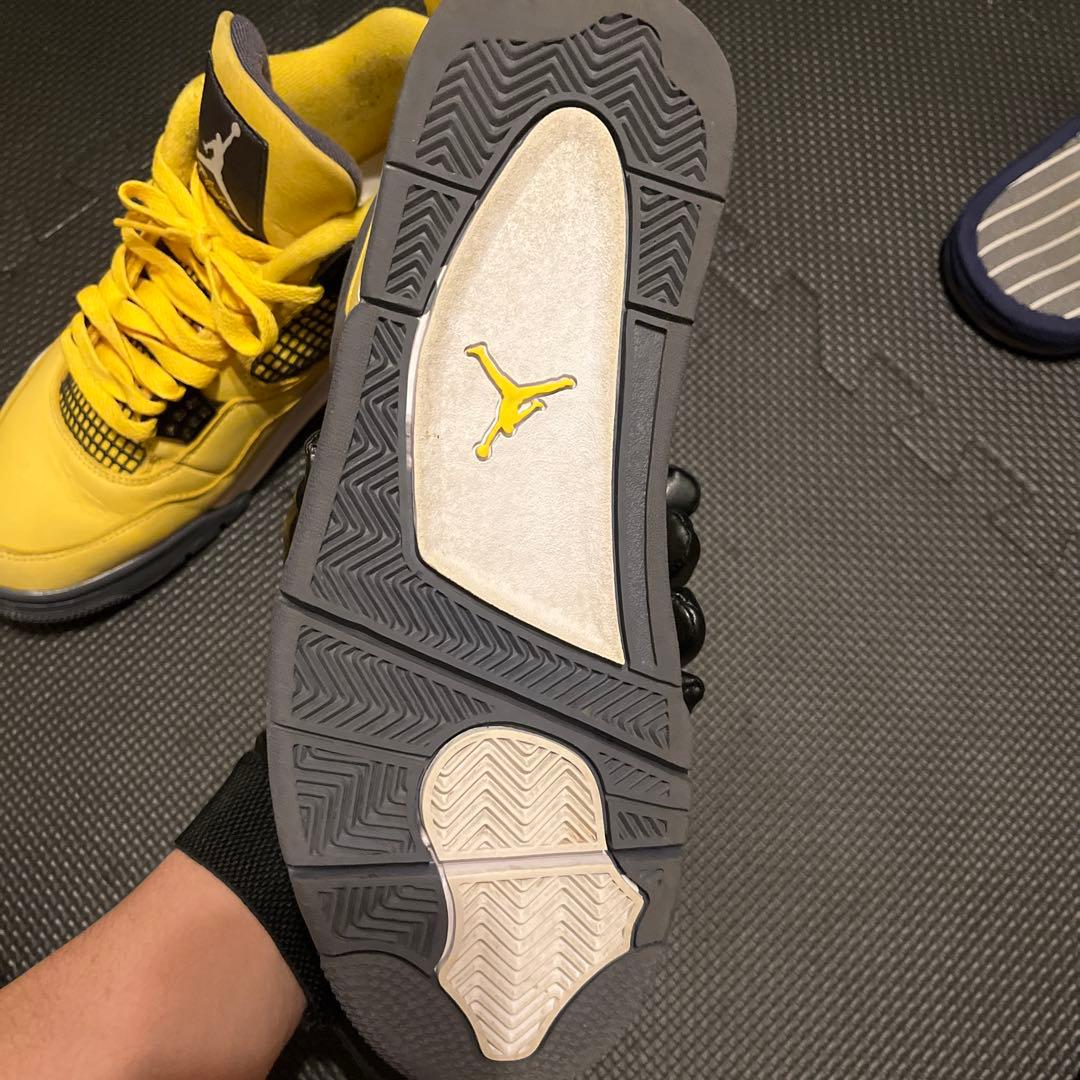 靴 Air Jordan 4 Retro TOUR YELLOW