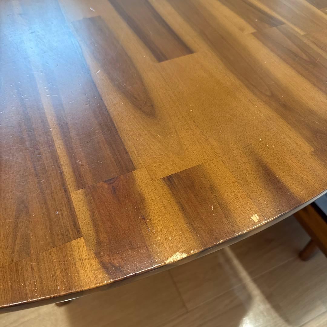 スウェラ　ダイニングテーブル