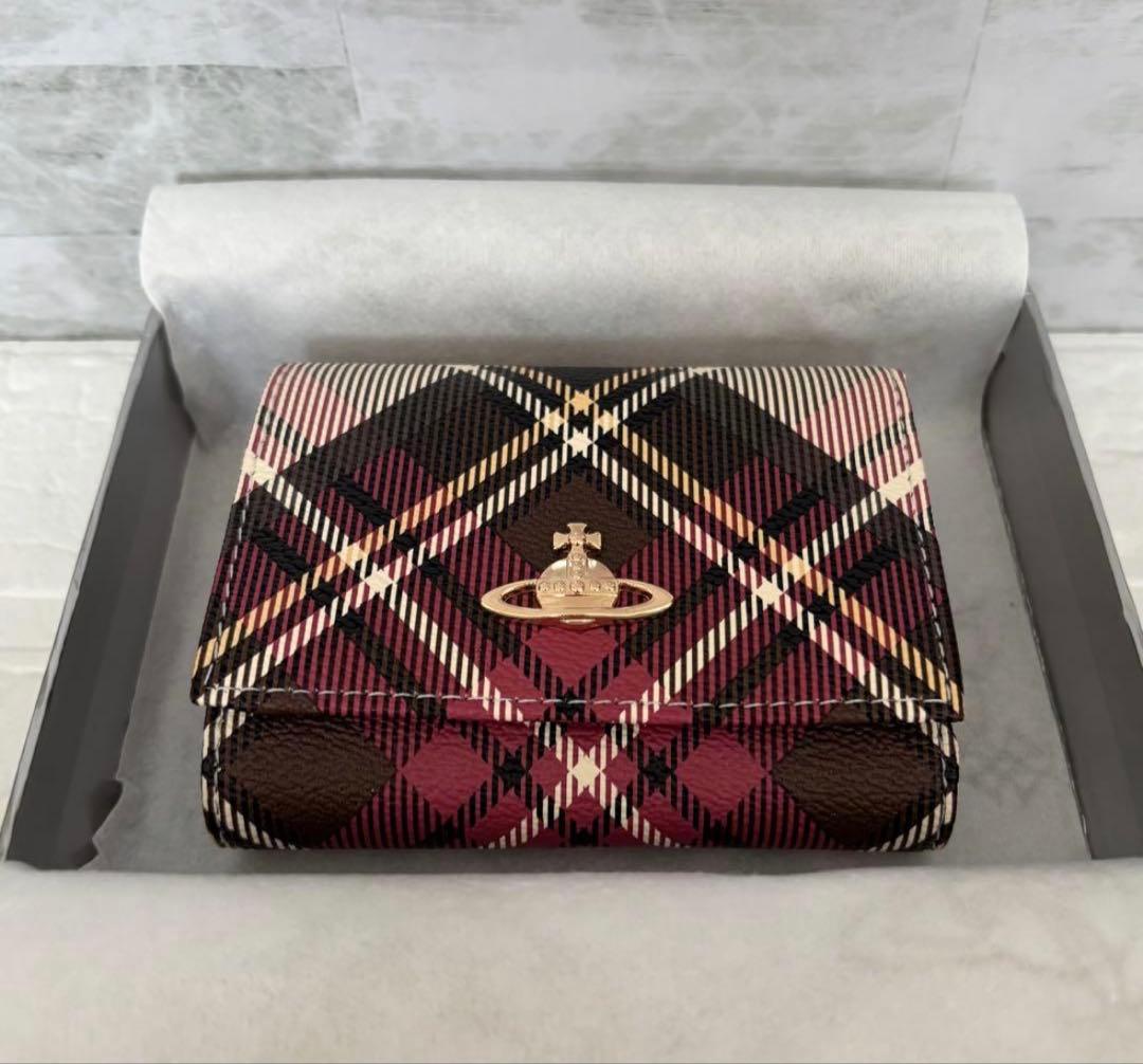 人気モデル！vivian westwood 三つ折りスモールフレームウォレット