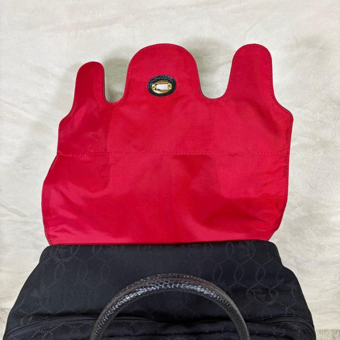 マダムヒロコ　キャリーケース　バッグ　黒　車輪