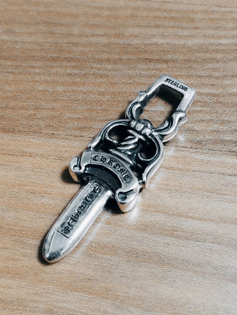 クロムハーツ　ダガーペンダント