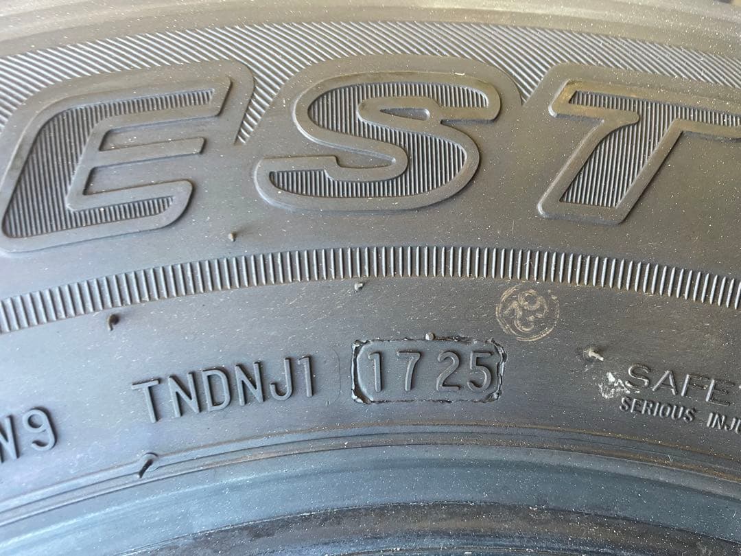 ジムニーシエラ　新車外しタイヤ　195/80R15 96S タイヤ 4本セット