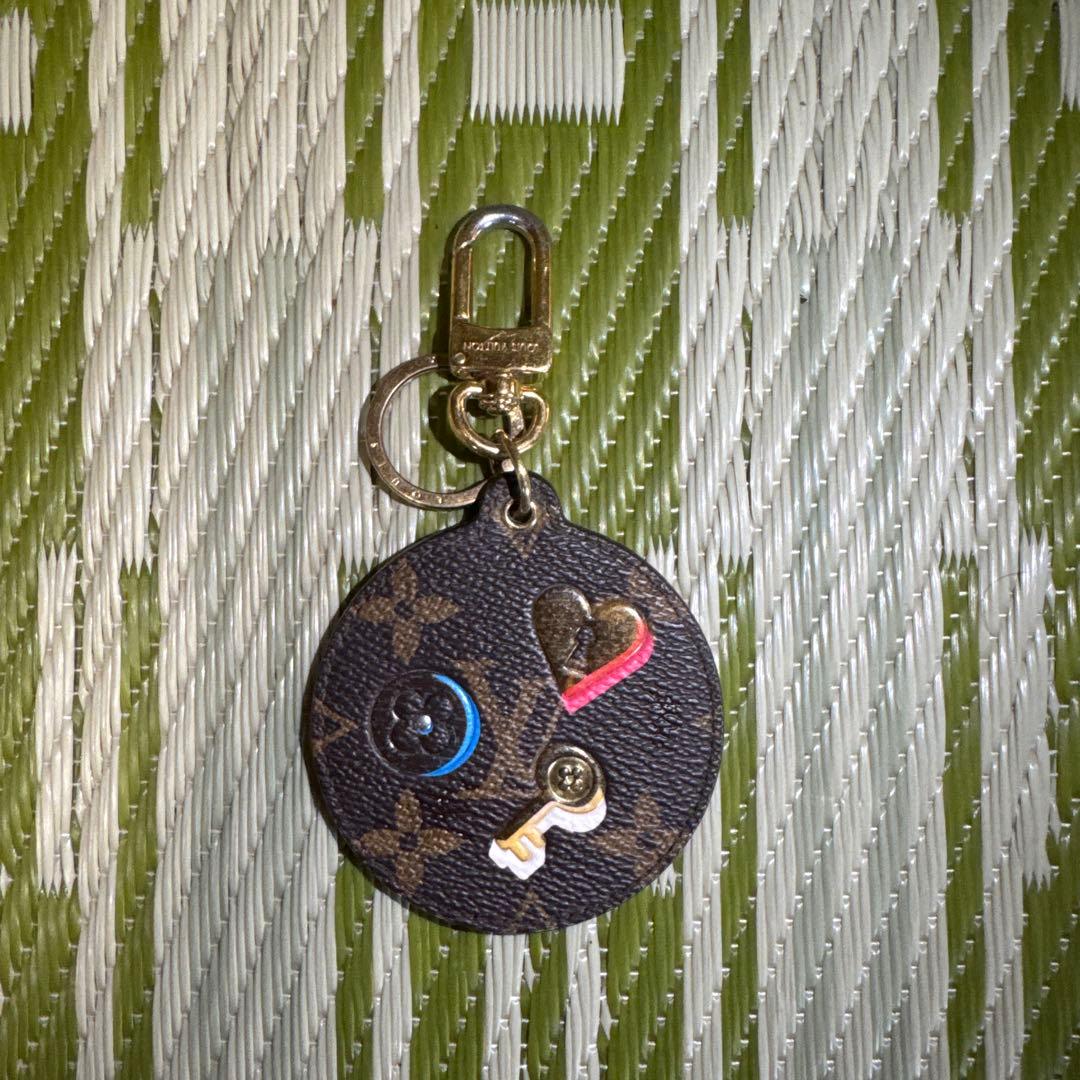初*）様 LOUIS VUITTON ピンクレザーキーホルダー