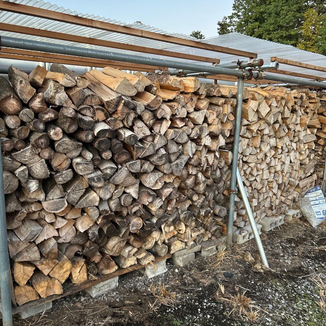 乾燥　薪　1㎥軽トラ1台分大盛約300kg 宇都宮　広葉樹　引取り限定