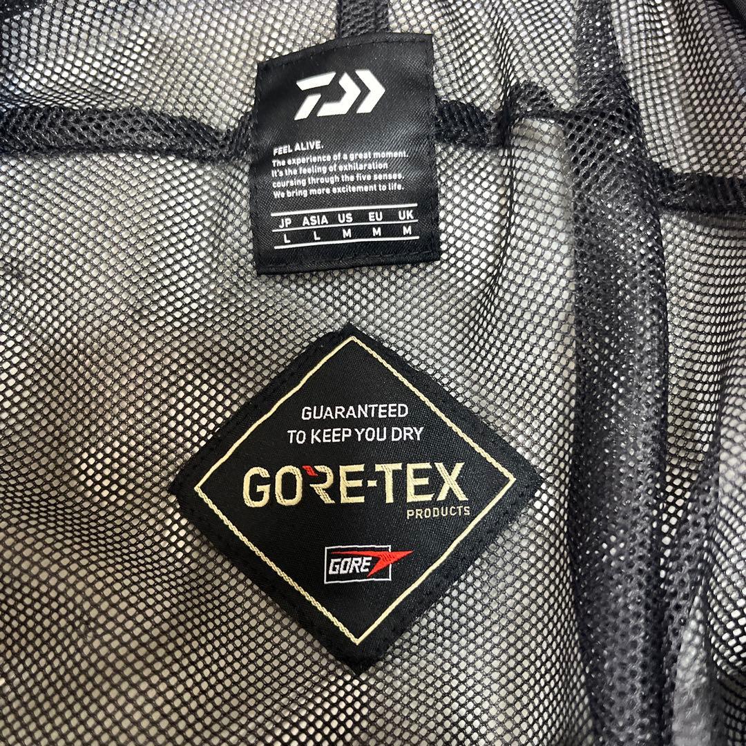 け*ん様 Daiwa レインウェア　ゴアテックス　2023 めちゃ水弾きます！