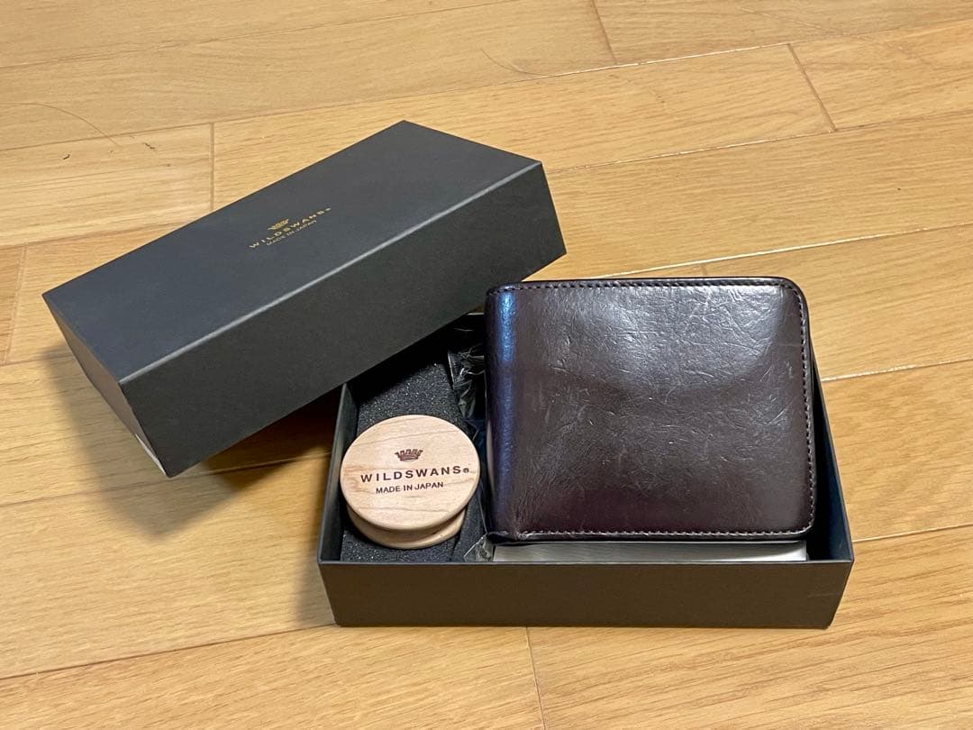 ワイルドスワンズ GROUNDER グラウンダー チョコ 王冠ロゴ 二つ折り財布