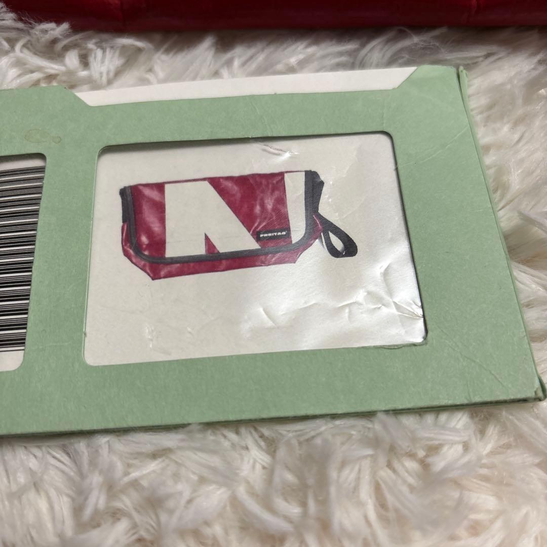 フライターグ　メッセンジャーバッグ　赤