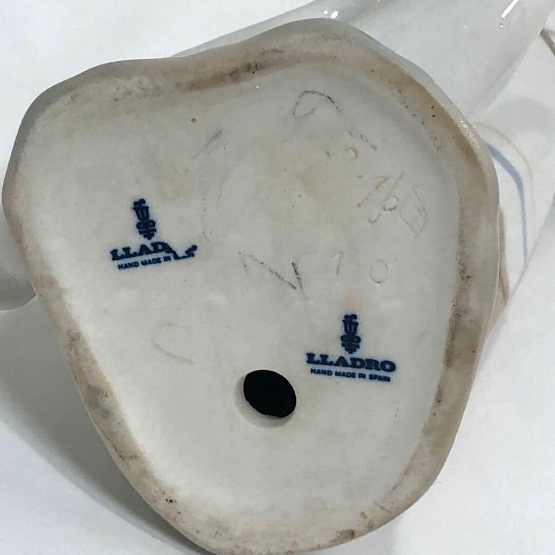 リヤドロ　フィギュリン　女性と2羽のアヒル　置物　西洋陶磁　アンティーク