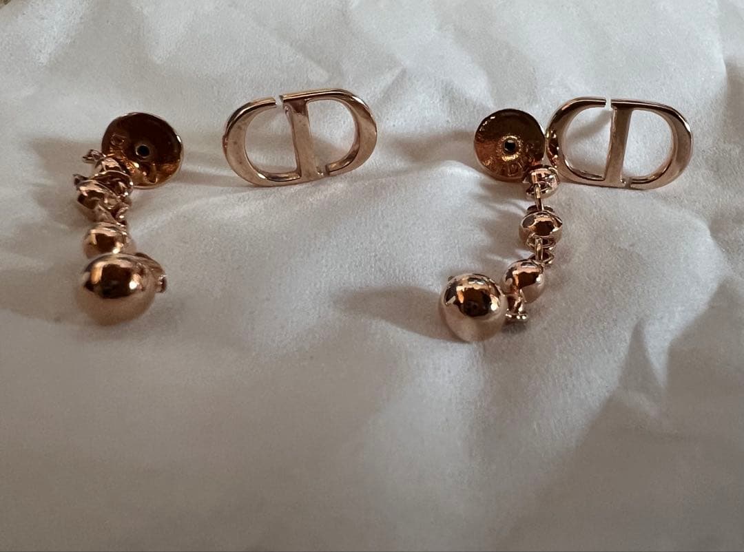 年末年始限定お値下げ　Dior ディオールピアス PINK GOLD