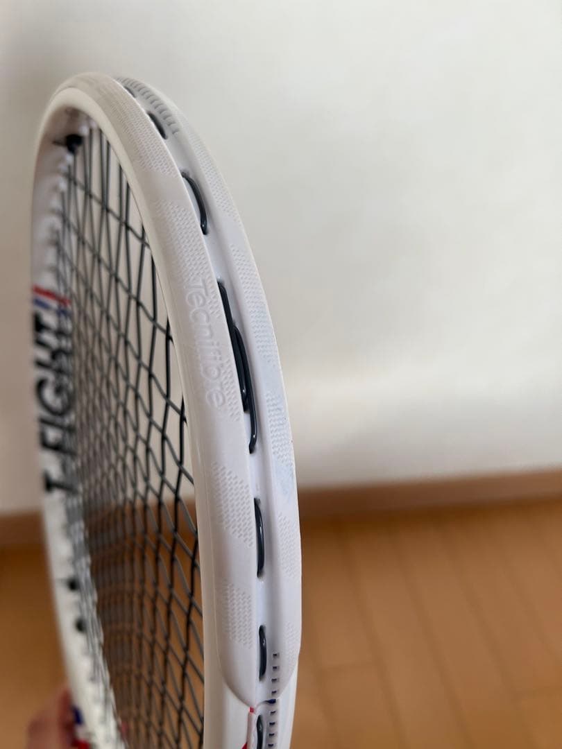 Tecnifibreテクニファイバー T-FIGHT 300S 2025年モデル