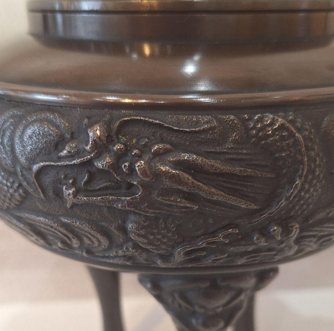 高岡銅器　龍地紋香炉