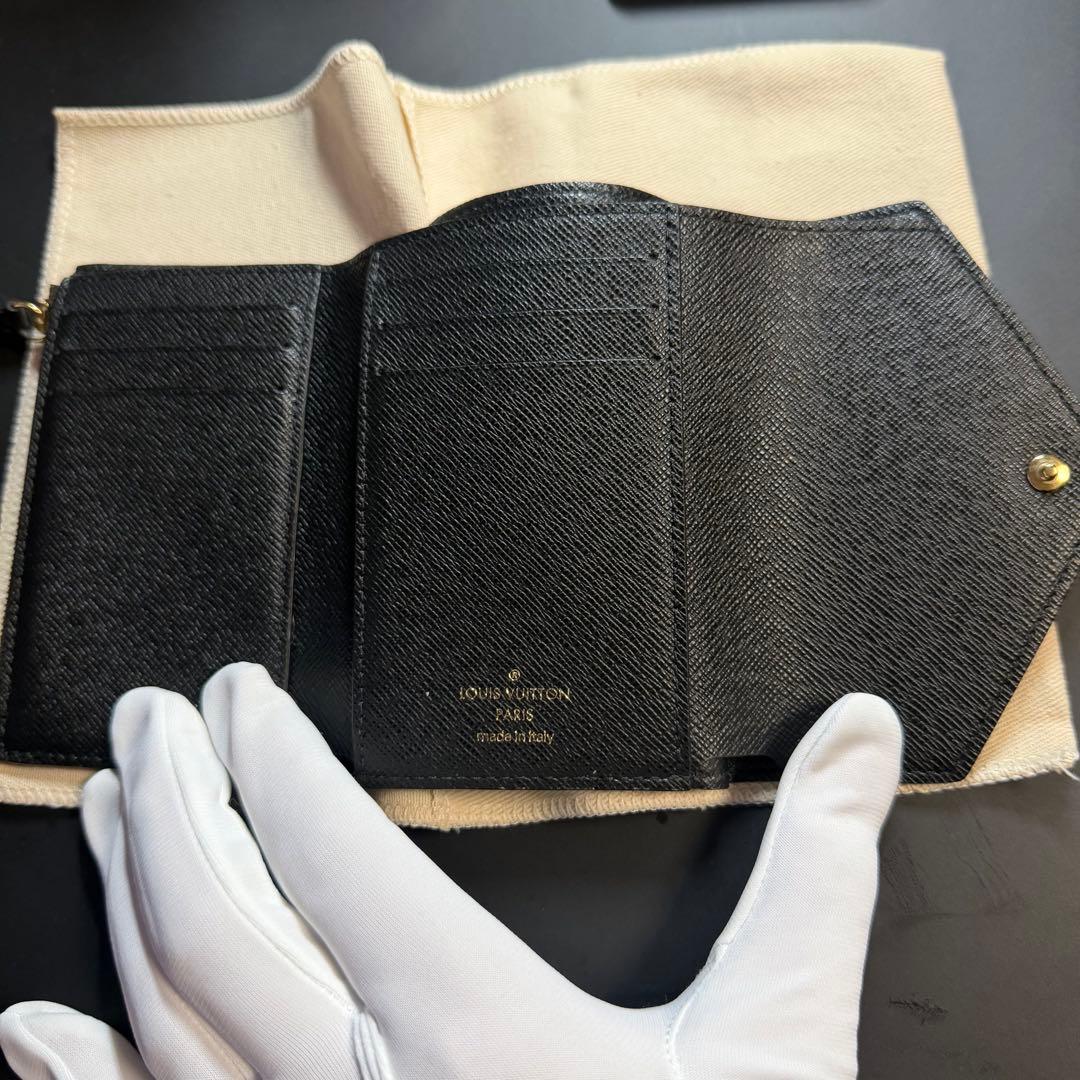 ルイヴィトン　ヴィクトリーヌ　リバース　三つ折り財布