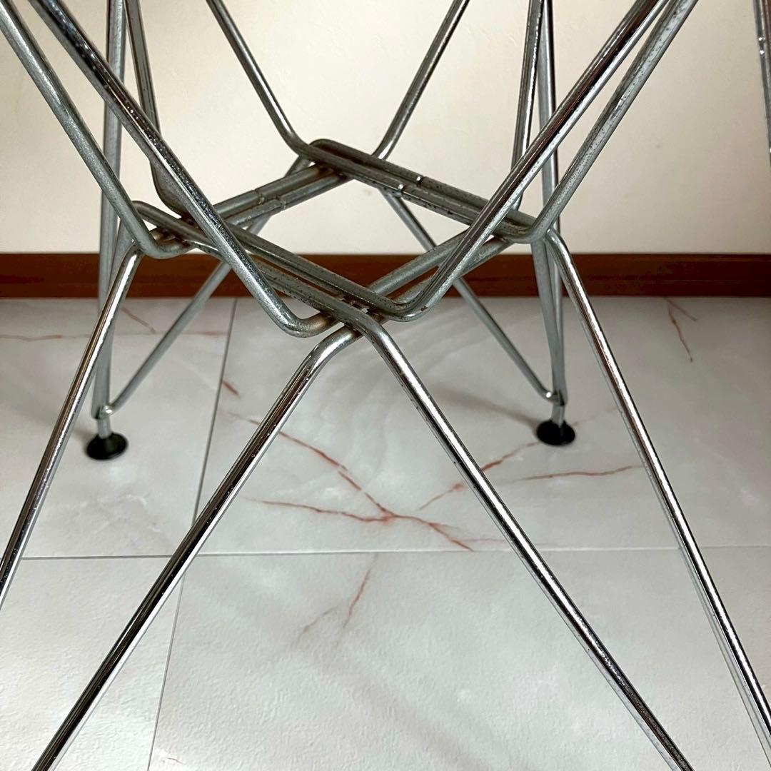 イームズ サイドシェルチェア Vitra社