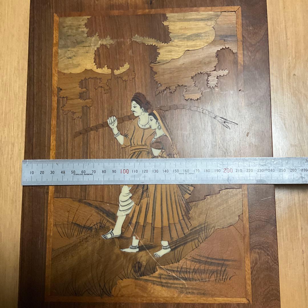 紫檀木の絵画　ウッドアート、インド土産