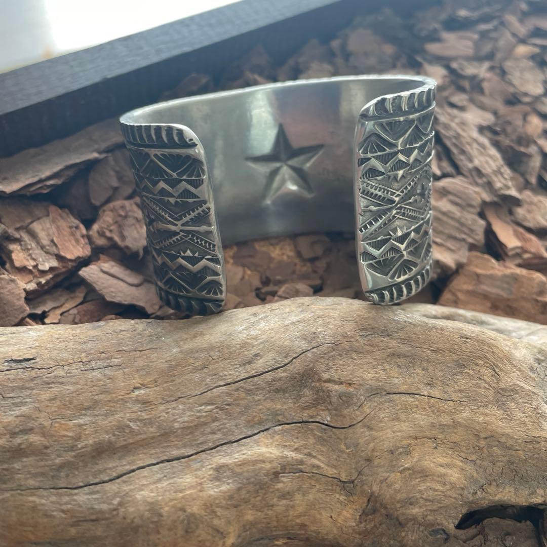 スターワイドバンプアウト　腕周り17.5cm